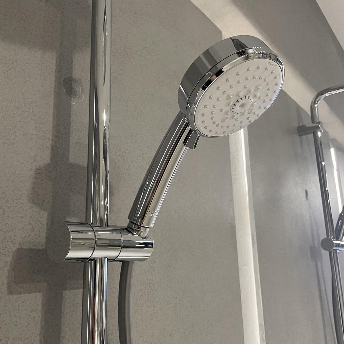 Thân sen cây tắm đứng Tempesta Cosmopolitan GROHE 26675000