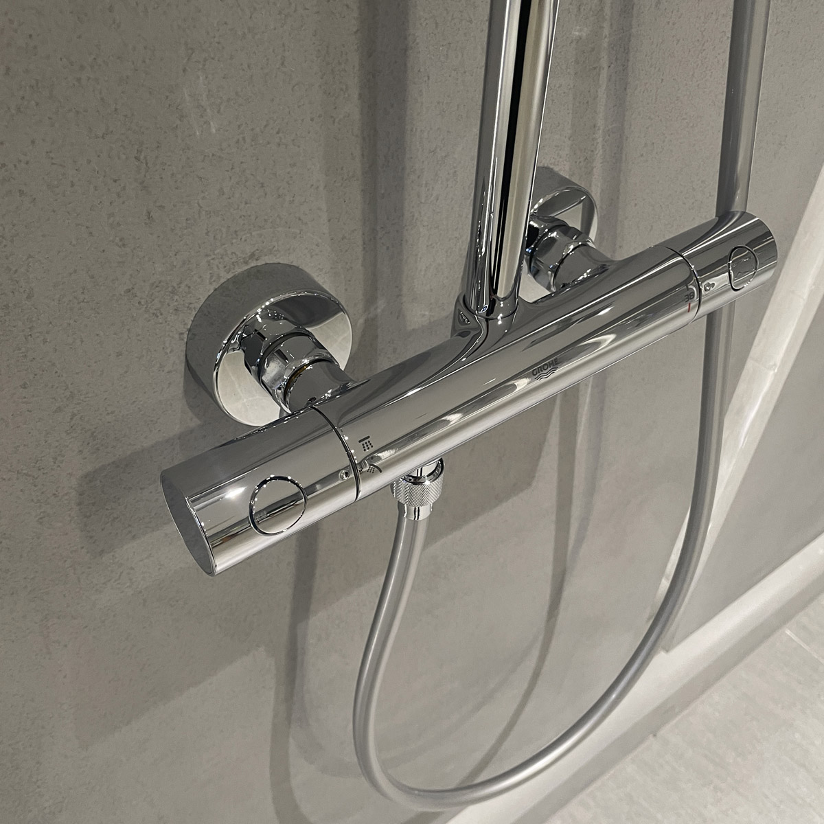 Bộ cây sen tắm ổn nhiệt Euphoria Grohe 27296002