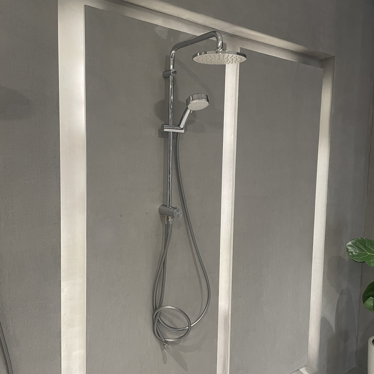 Sen cây tắm đứng GROHE 27394002 New Tempesta Cosmopolitan 200