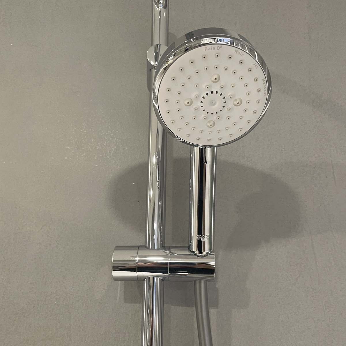 Sen cây tắm đứng GROHE 27394002 New Tempesta Cosmopolitan 200