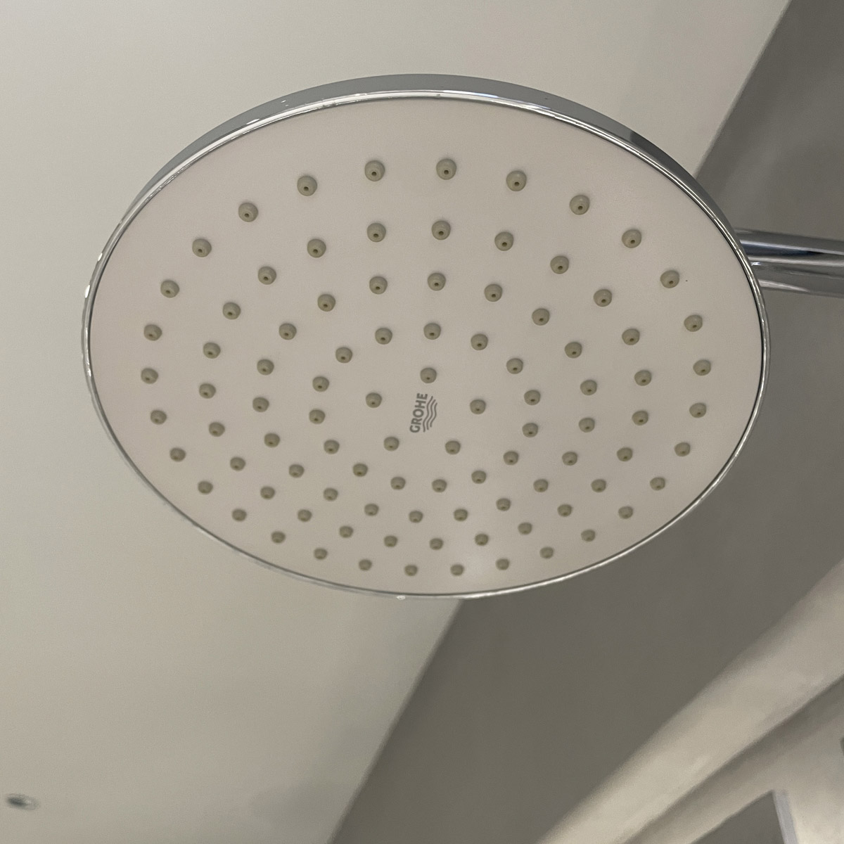 Thân sen cây tắm đứng Tempesta Rustic System 200 GROHE 27399002