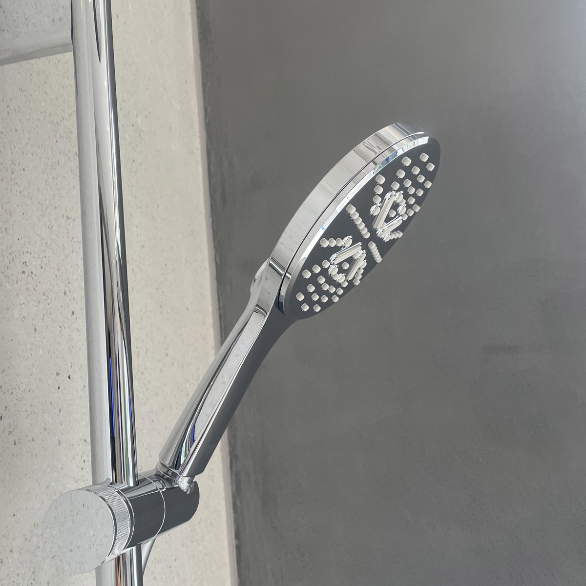 Bộ tay sen tắm và thanh trượt SmartActive 3 chế độ GROHE 26546000