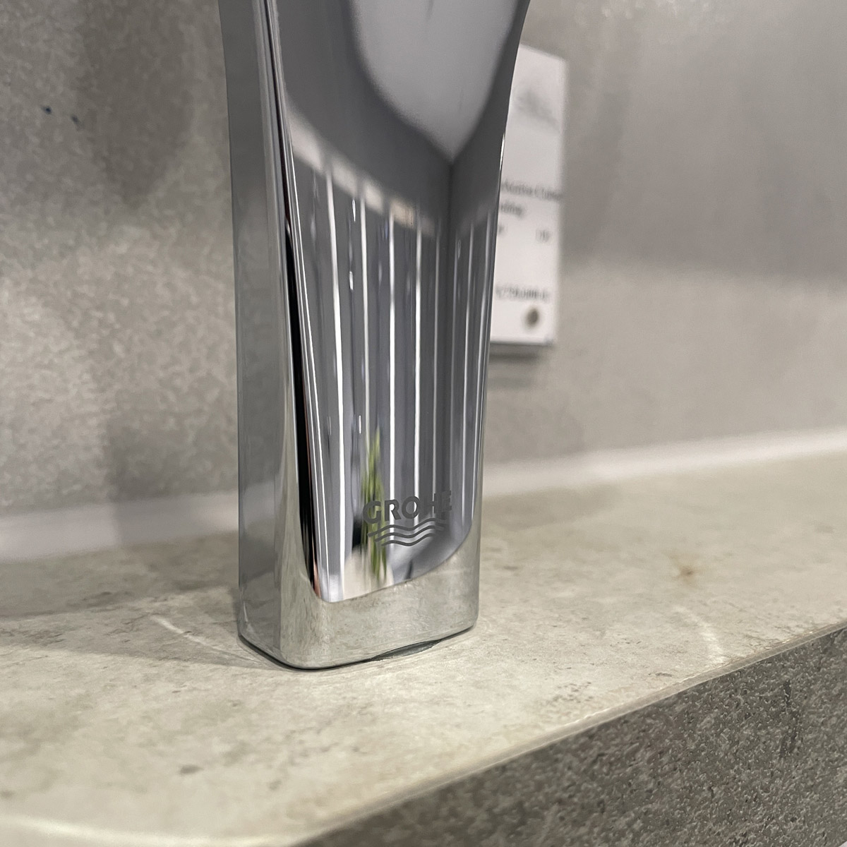 Tay sen tắm RSH SmartActive CUBE 130 Grohe 26550000