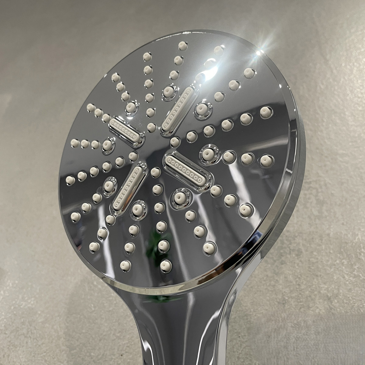 Tay sen tắm 3 chế độ Rainshower SmartActive 130 GROHE 26574000