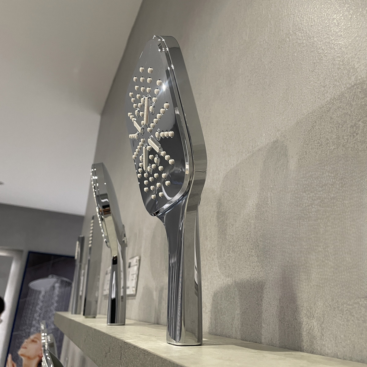 Tay sen tắm 3 chế độ Rainshower SmartActive 130 GROHE 26582000