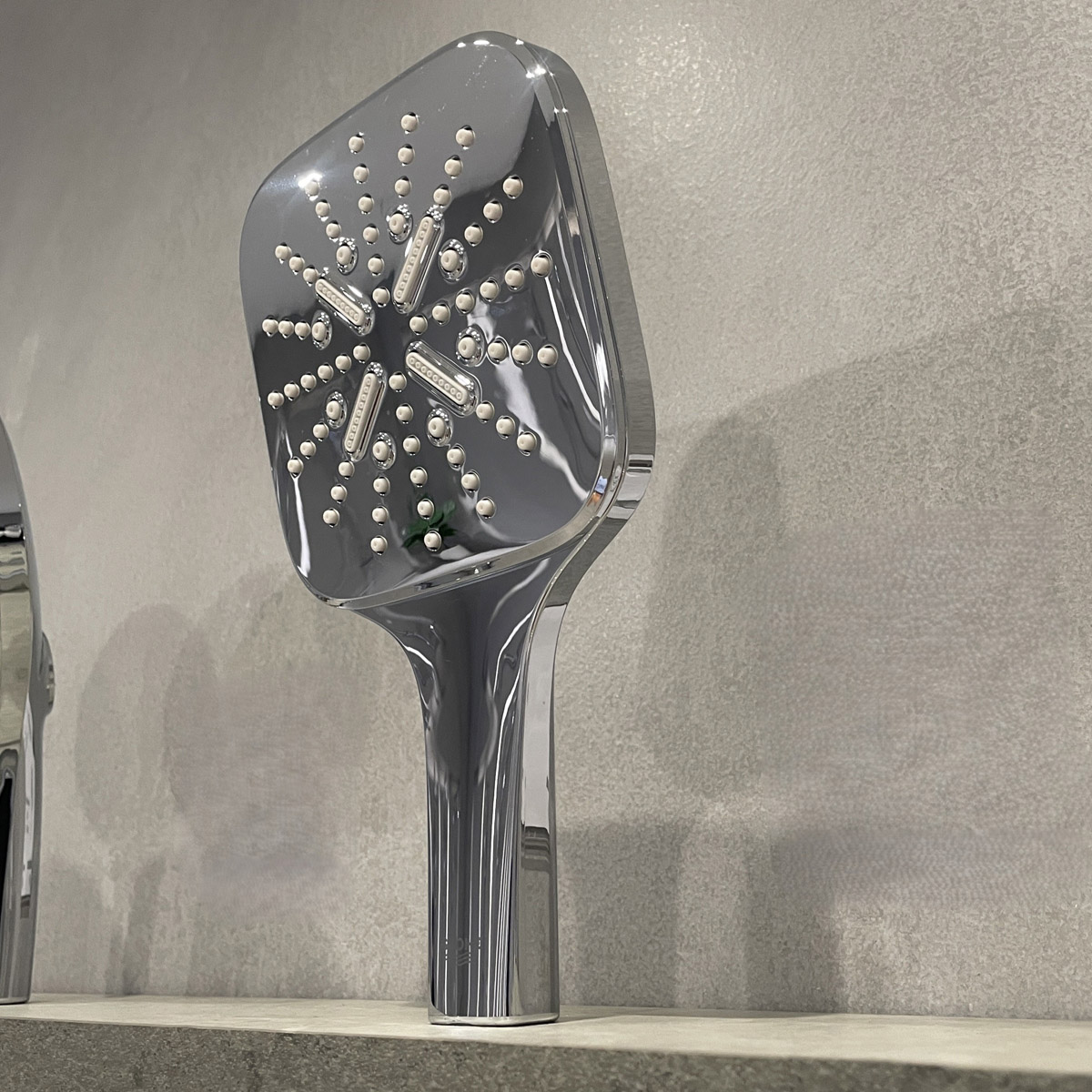 Tay sen tắm 3 chế độ Rainshower SmartActive 130 GROHE 26582000