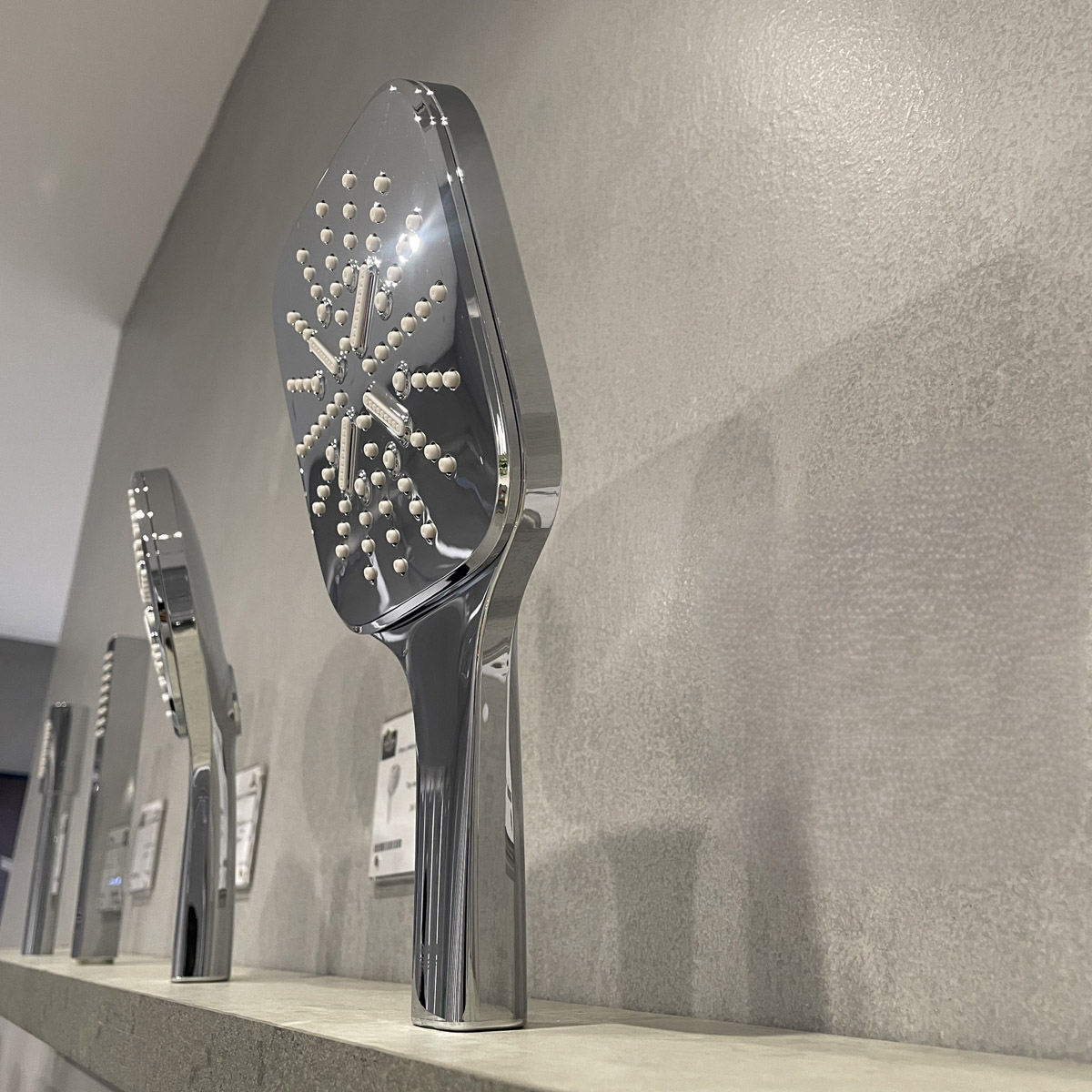 Tay sen tắm 3 chế độ Rainshower SmartActive 130 GROHE 26582000