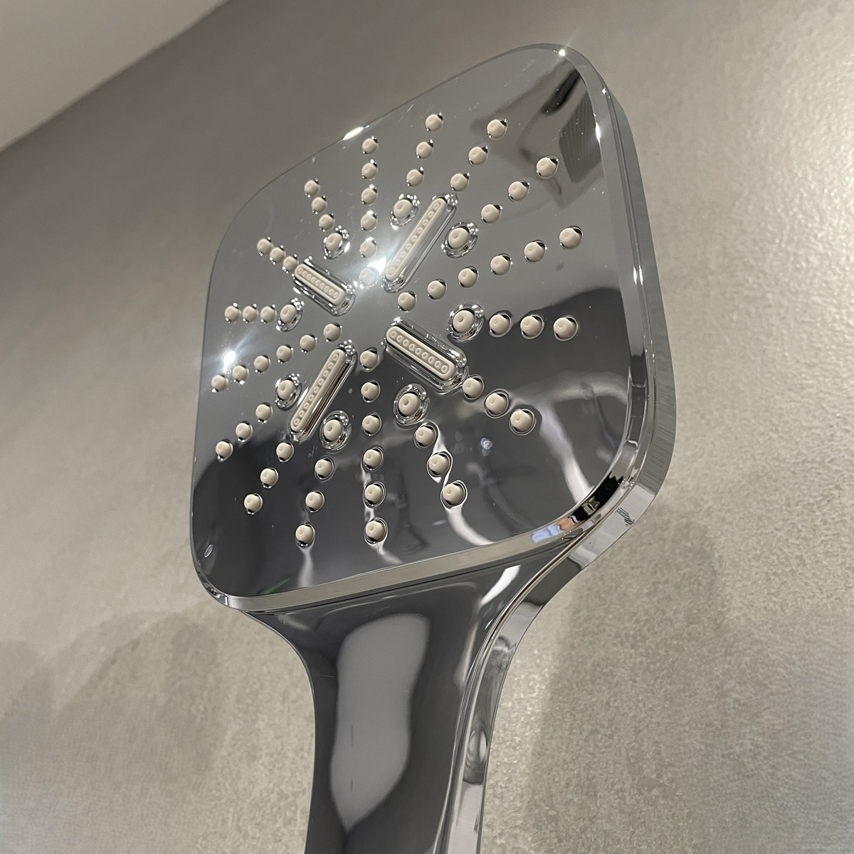 Tay sen tắm 3 chế độ Rainshower SmartActive 130 GROHE 26582000