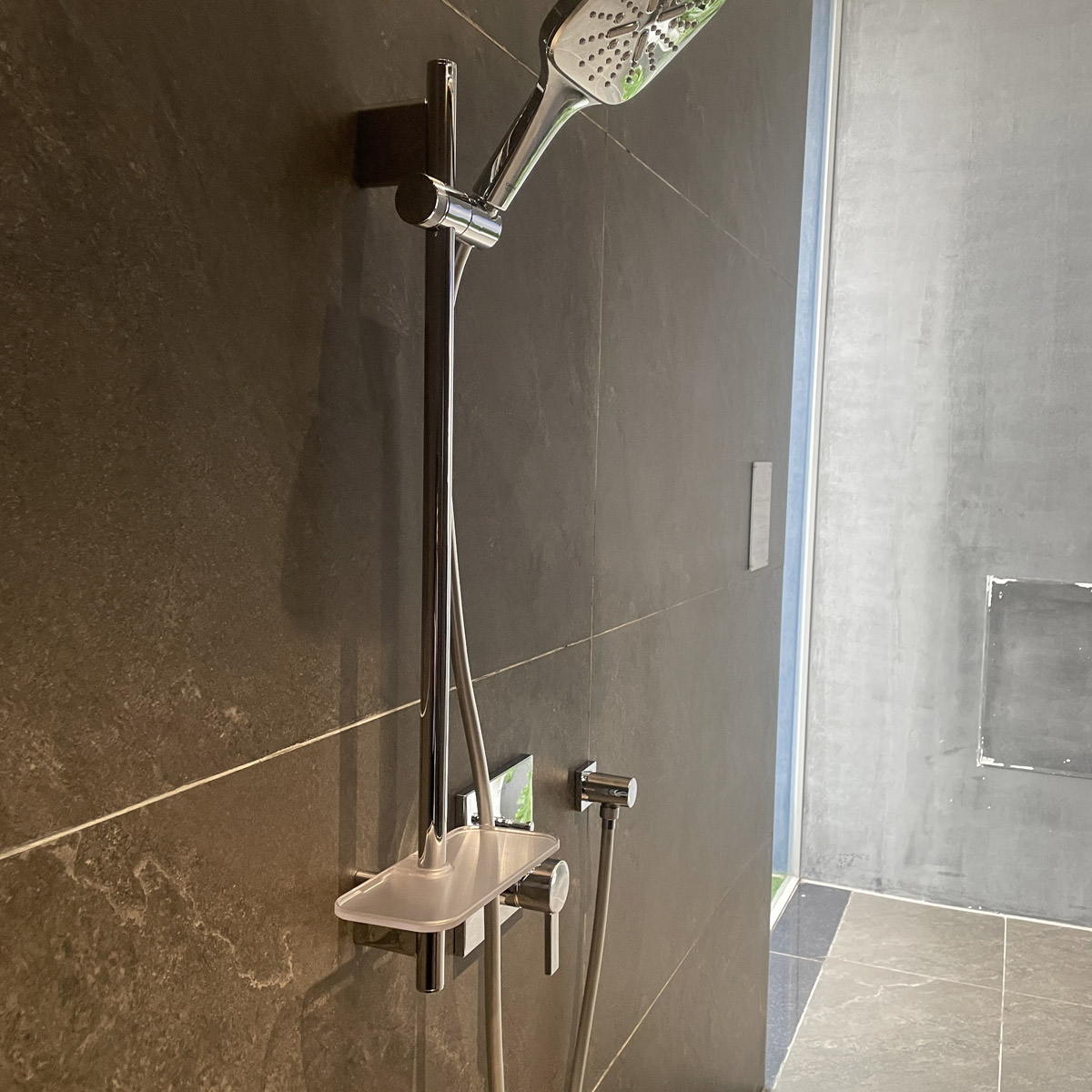 Bộ tay sen tắm và thanh trượt SmartActive 3 chế độ GROHE 26583000