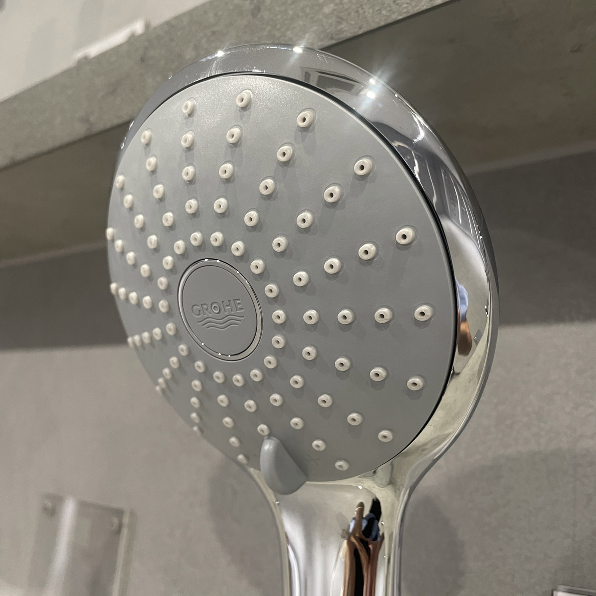 Tay sen tắm 3 chế độ Euphoria 110 Champagne GROHE 27222000