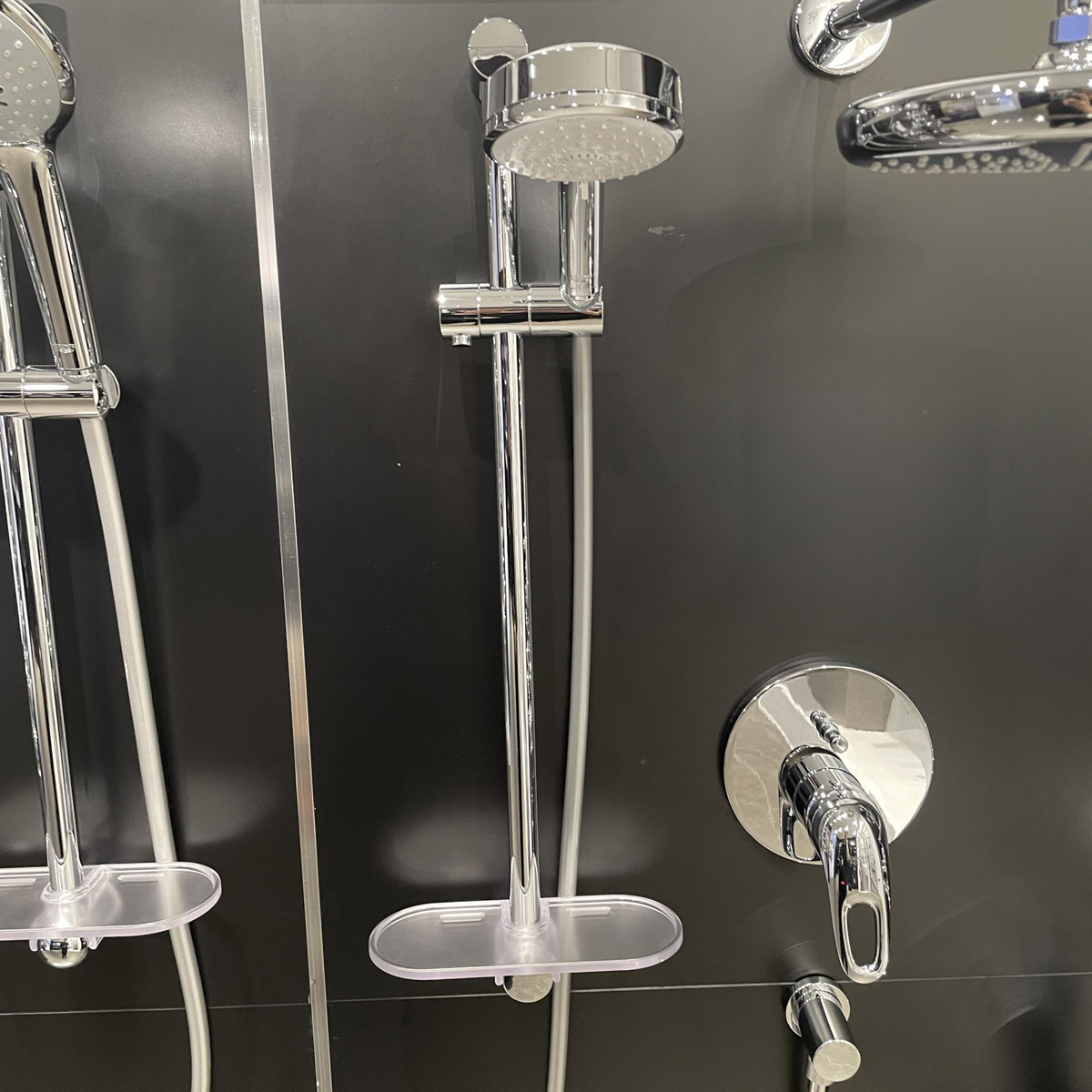 Bộ tay sen và thanh trượt Massage 4 chế độ Grohe 27577002