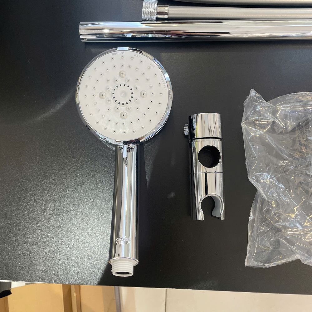 Bộ tay sen và thanh treo 4 chế độ New Tempesta Cosmopolitan 100 GROHE 27787002