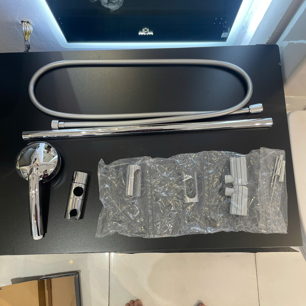 Bộ tay sen và thanh treo 4 chế độ New Tempesta Cosmopolitan 100 GROHE 27787002