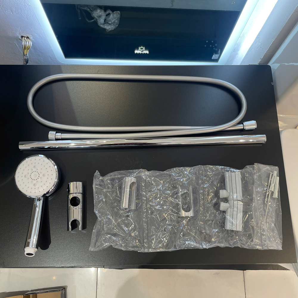 Bộ tay sen và thanh treo 4 chế độ New Tempesta Cosmopolitan 100 GROHE 27787002