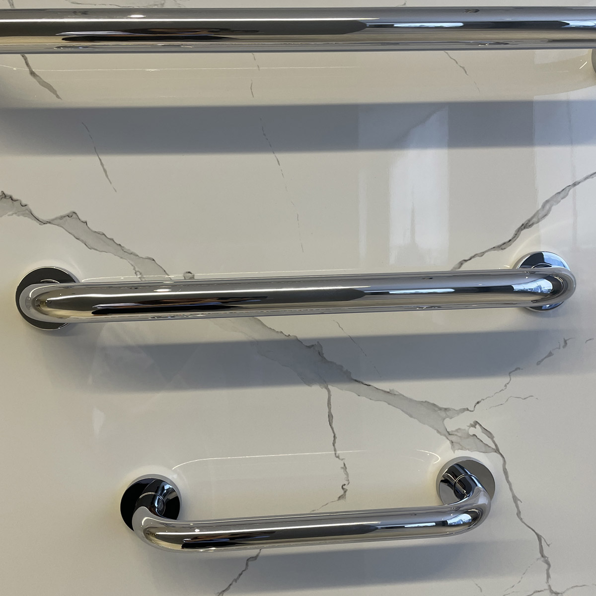 Thanh tay vịn Essentials GROHE 40793001