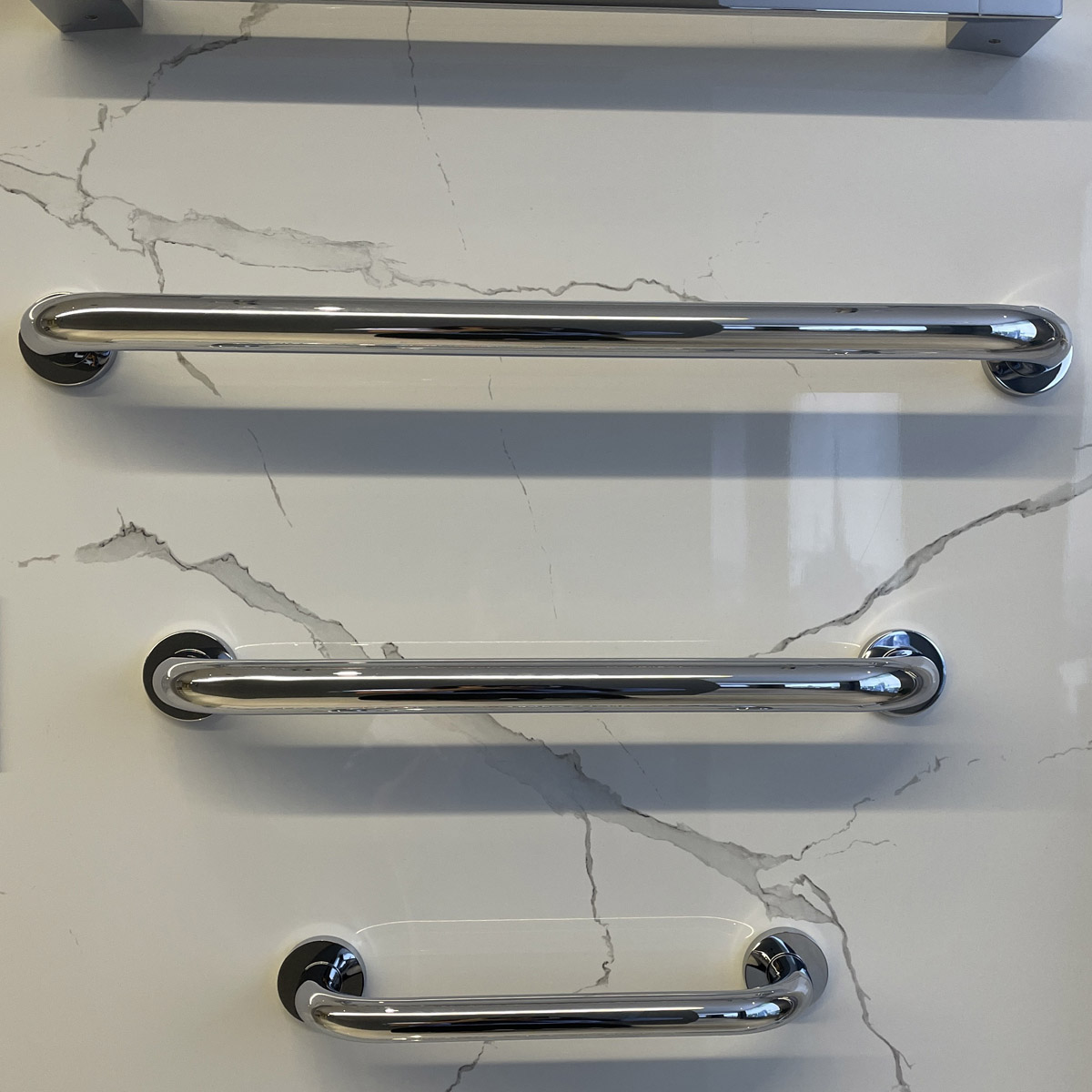 Thanh tay vịn Essentials GROHE 40794001