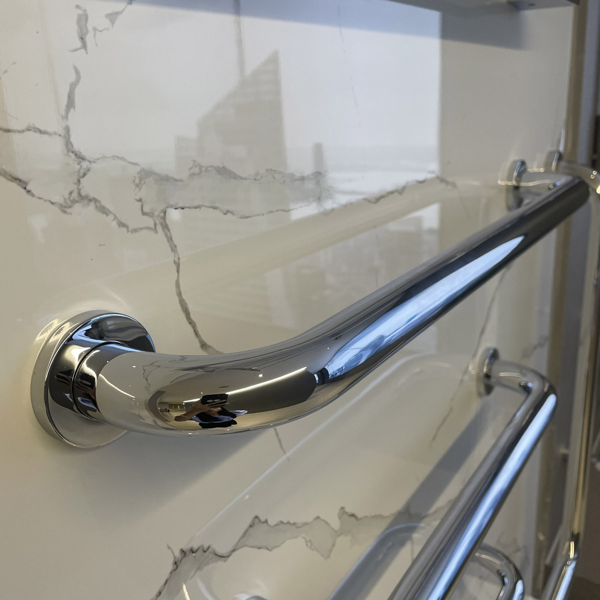 Thanh tay vịn Essentials GROHE 40794001