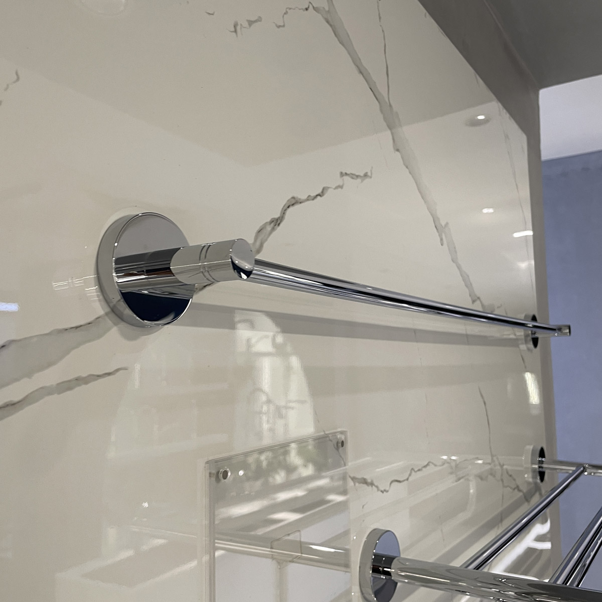 Thanh treo khăn đơn Essentials GROHE 40386001