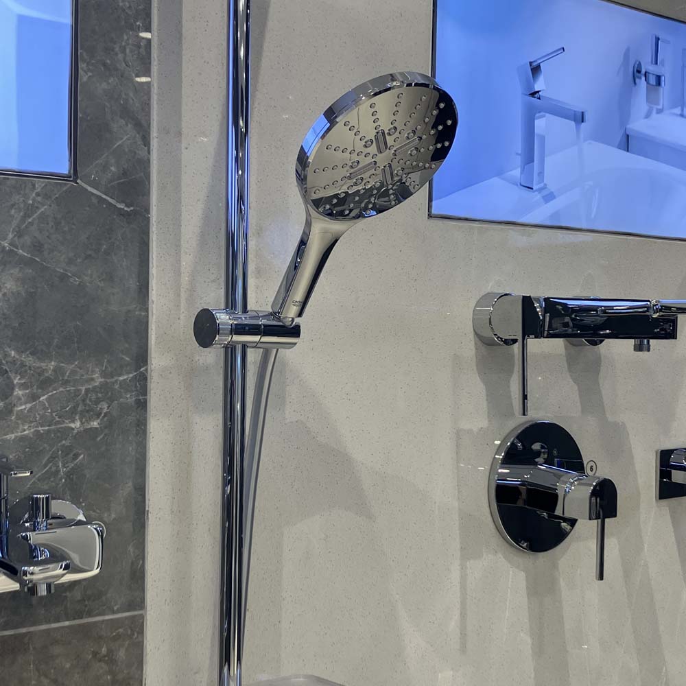 Bộ thanh trượt tay sen tắm 3 chế độ Rainshower SmartActive 150 GROHE 26593000