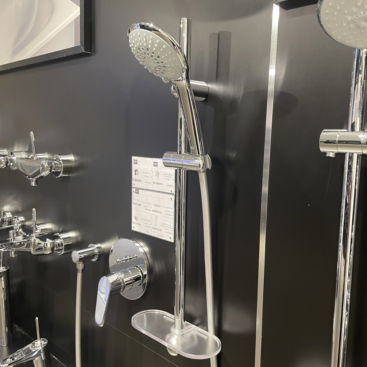Bộ thanh trượt tay sen tắm 3 chế độ Euphoria 110 Champagne GROHE 27232001