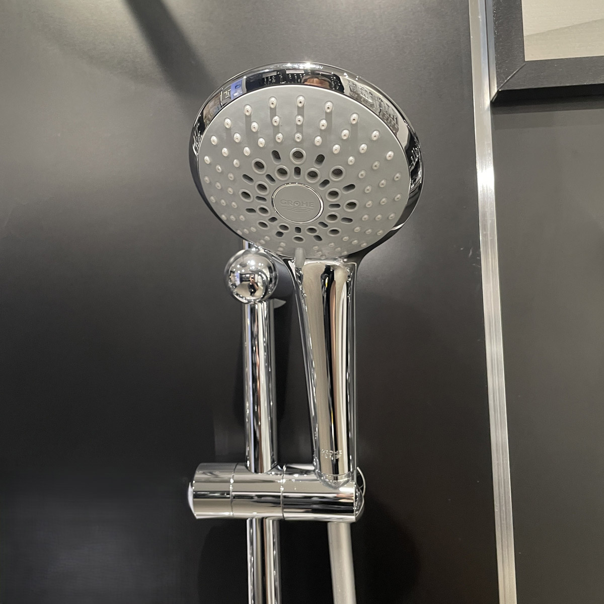 Bộ thanh trượt tay sen tắm 3 chế độ Euphoria 110 Champagne GROHE 27232001