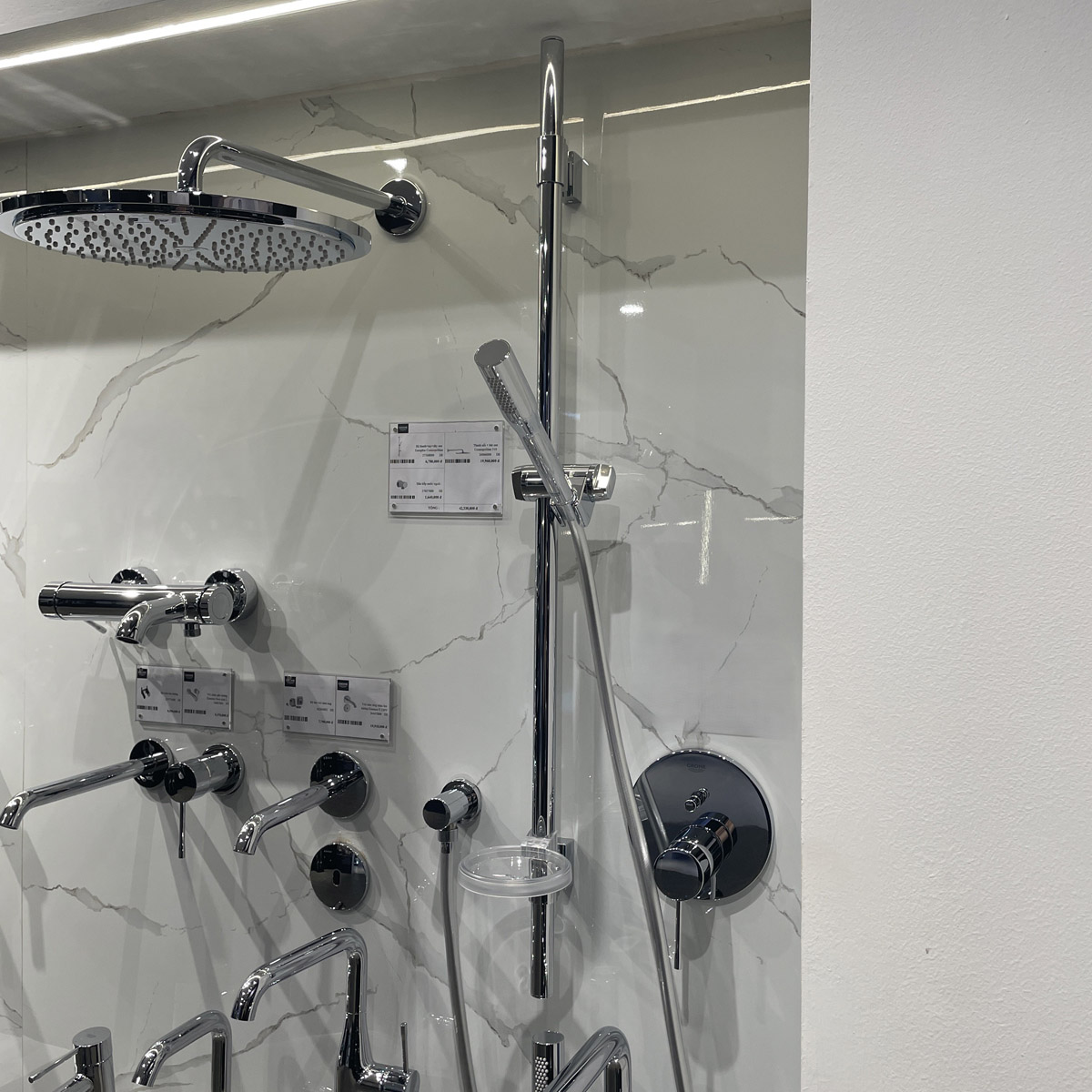 Bộ thanh trượt tay sen tắm Euphoria Cosmopolitan Stick GROHE 27368000