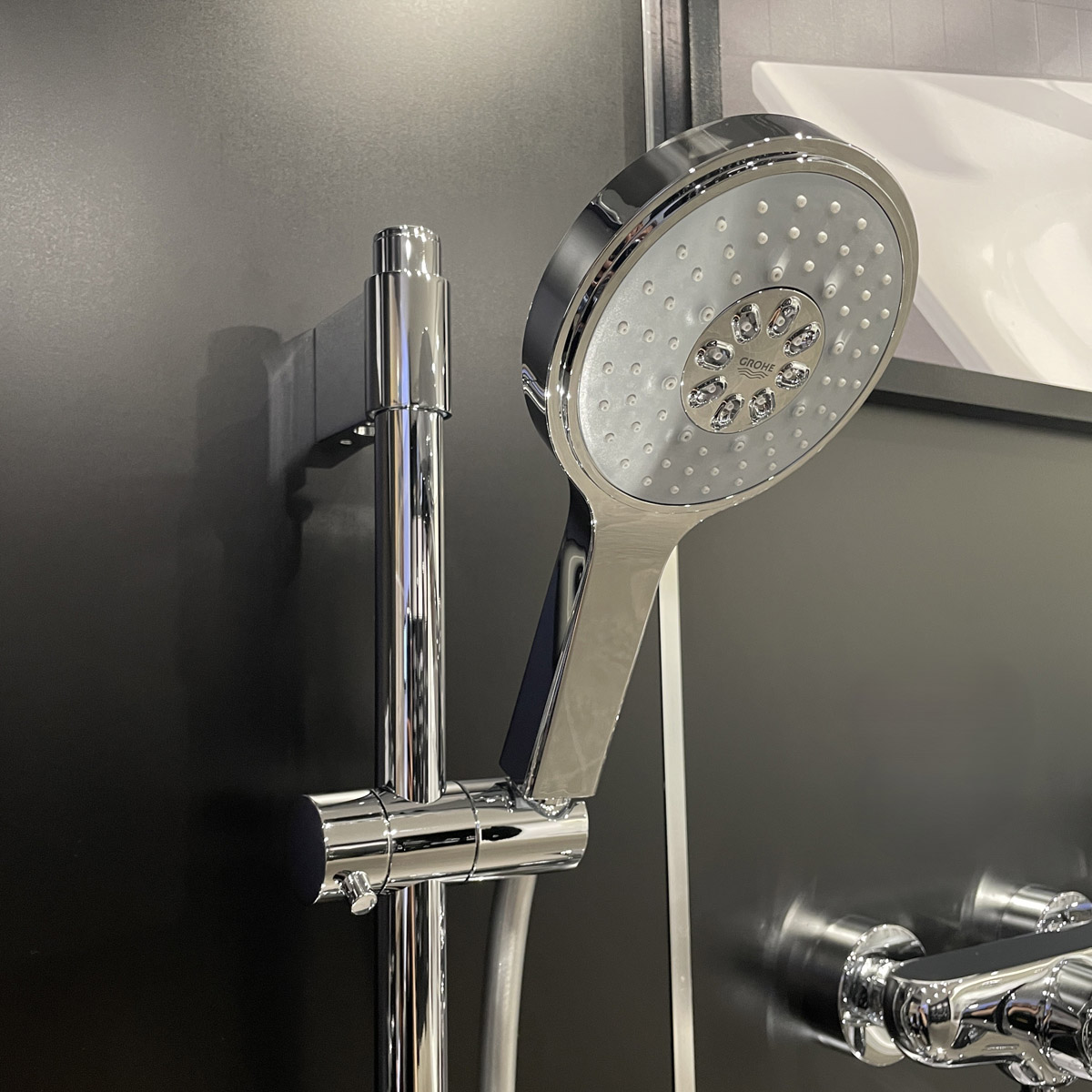 Bộ tay sen và thanh trượt sen 4 chế độ Power+Soul 130 GROHE 27732000