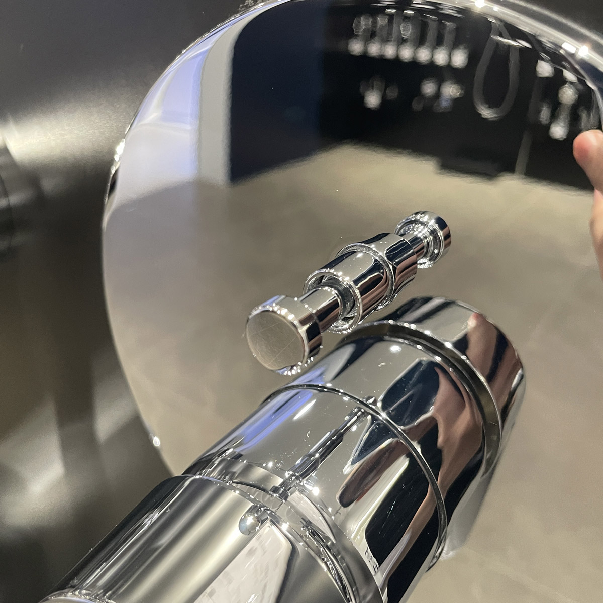 Van nóng lạnh kèm chuyển hướng 2 đường Eurodisc Cosmopolitan GROHE 24056002