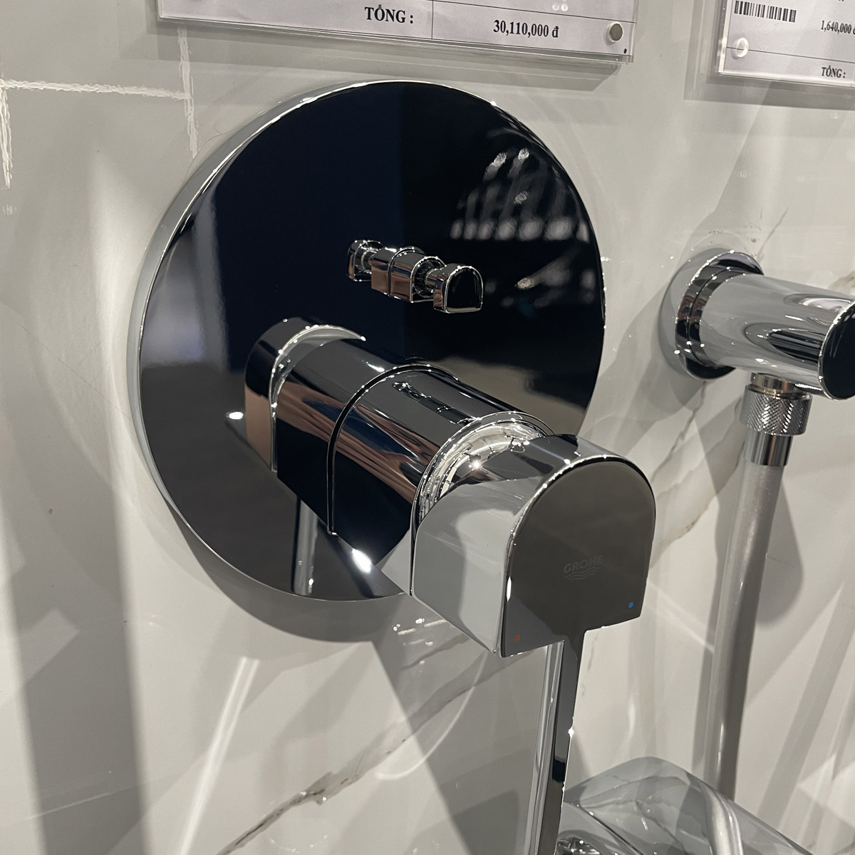 Van nóng lạnh kèm chuyển hướng 2 đường Plus GROHE 24060003