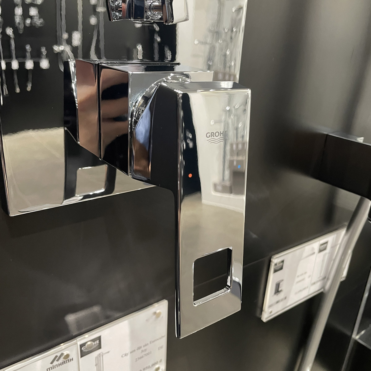 Mặt nạ điều khiển sen tắm GROHE 24062000