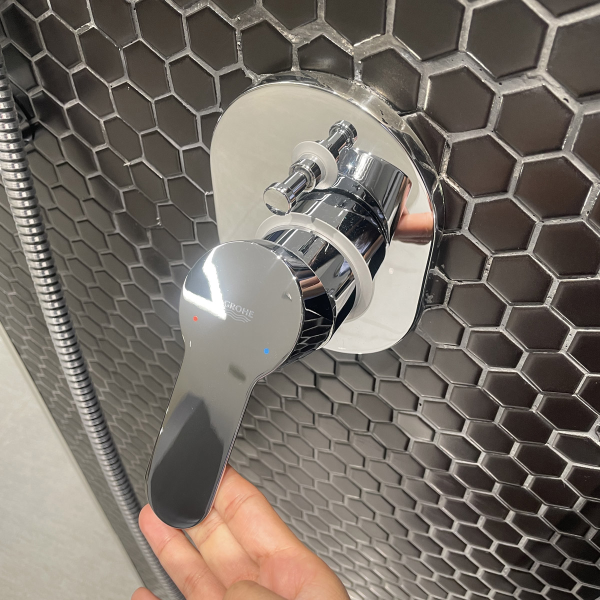 Van nóng lạnh kèm chuyển hướng 2 đường BauEdge GROHE 29039000