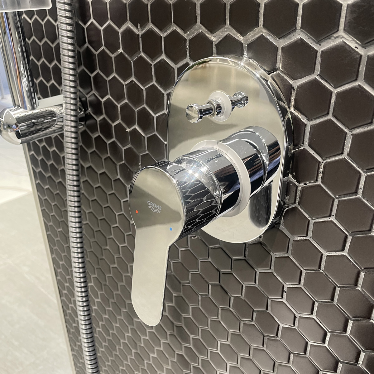 Van nóng lạnh kèm chuyển hướng 2 đường BauEdge GROHE 29039000