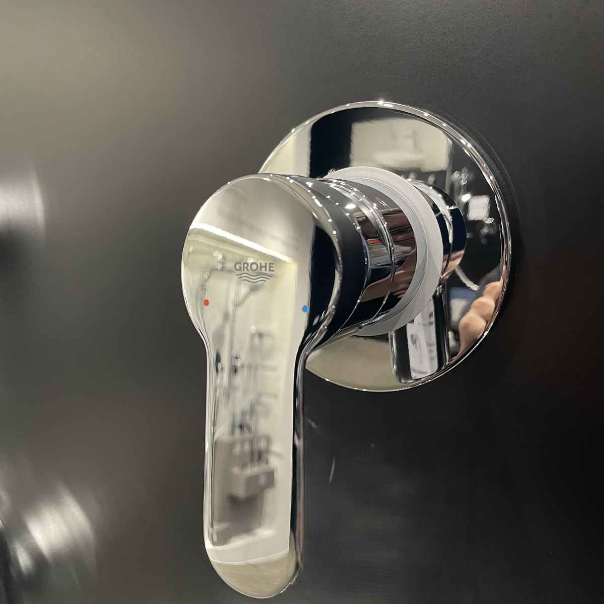 Van điều chỉnh nóng lạnh BauEdge GROHE 29040000