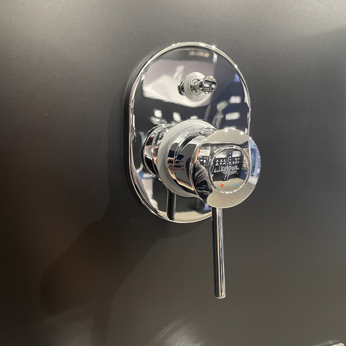 Van nóng lạnh kèm chuyển hướng 2 đường BauClassic GROHE 29047000