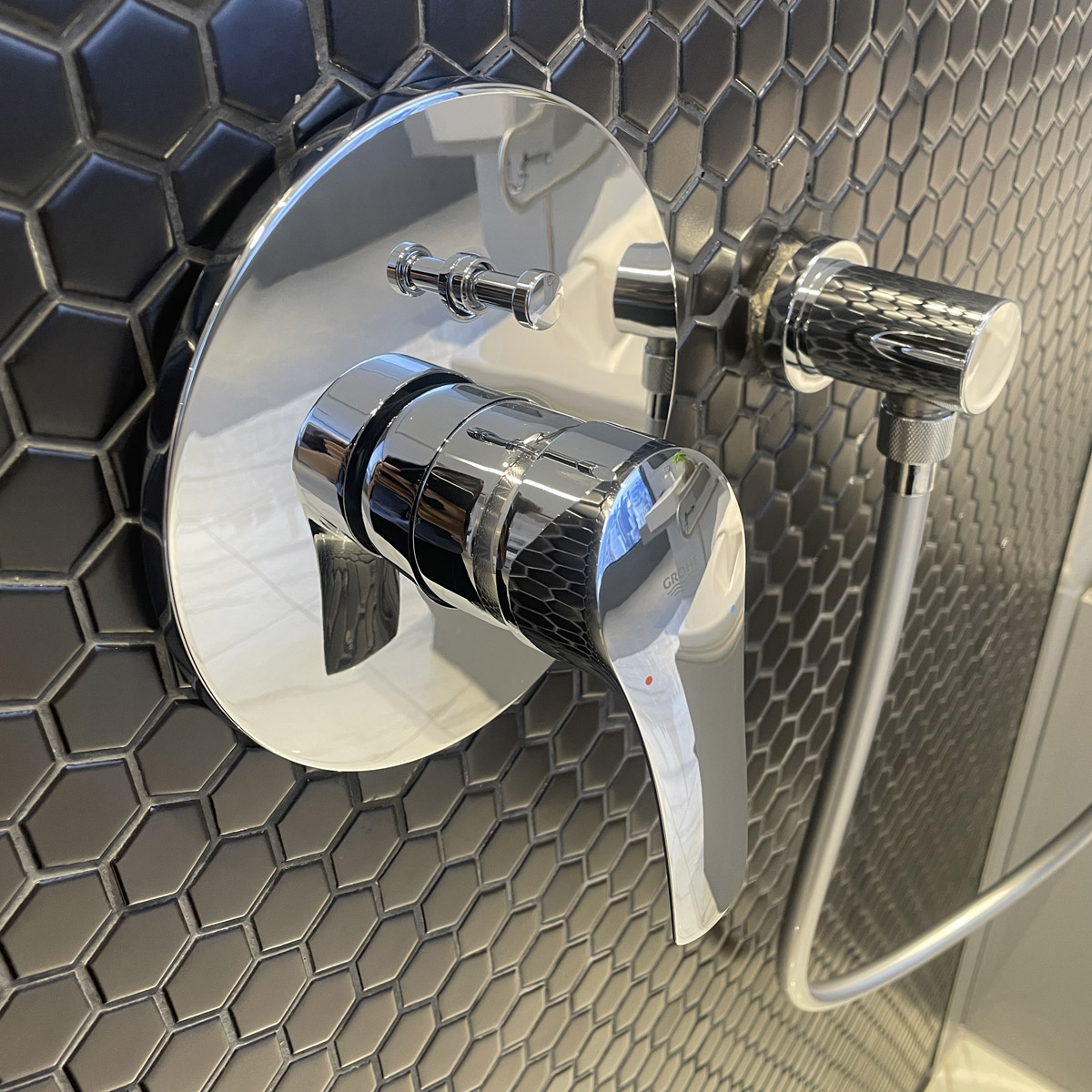 Van nóng lạnh kèm chuyển hướng 2 đường Eurosmart GROHE 33305003