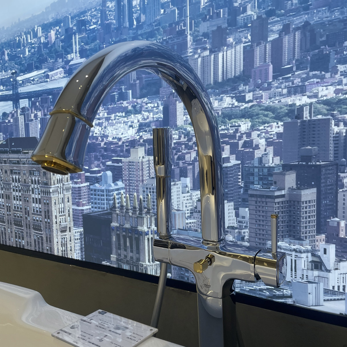 Vòi xả bồn tắm đặt sàn Grandera GROHE 23318IG0