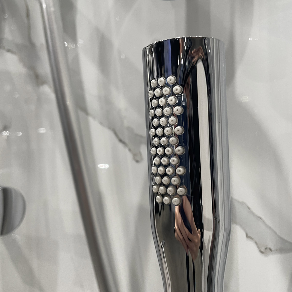 Vòi bồn tắm đặt sàn nóng lạnh Essence GROHE 23491001