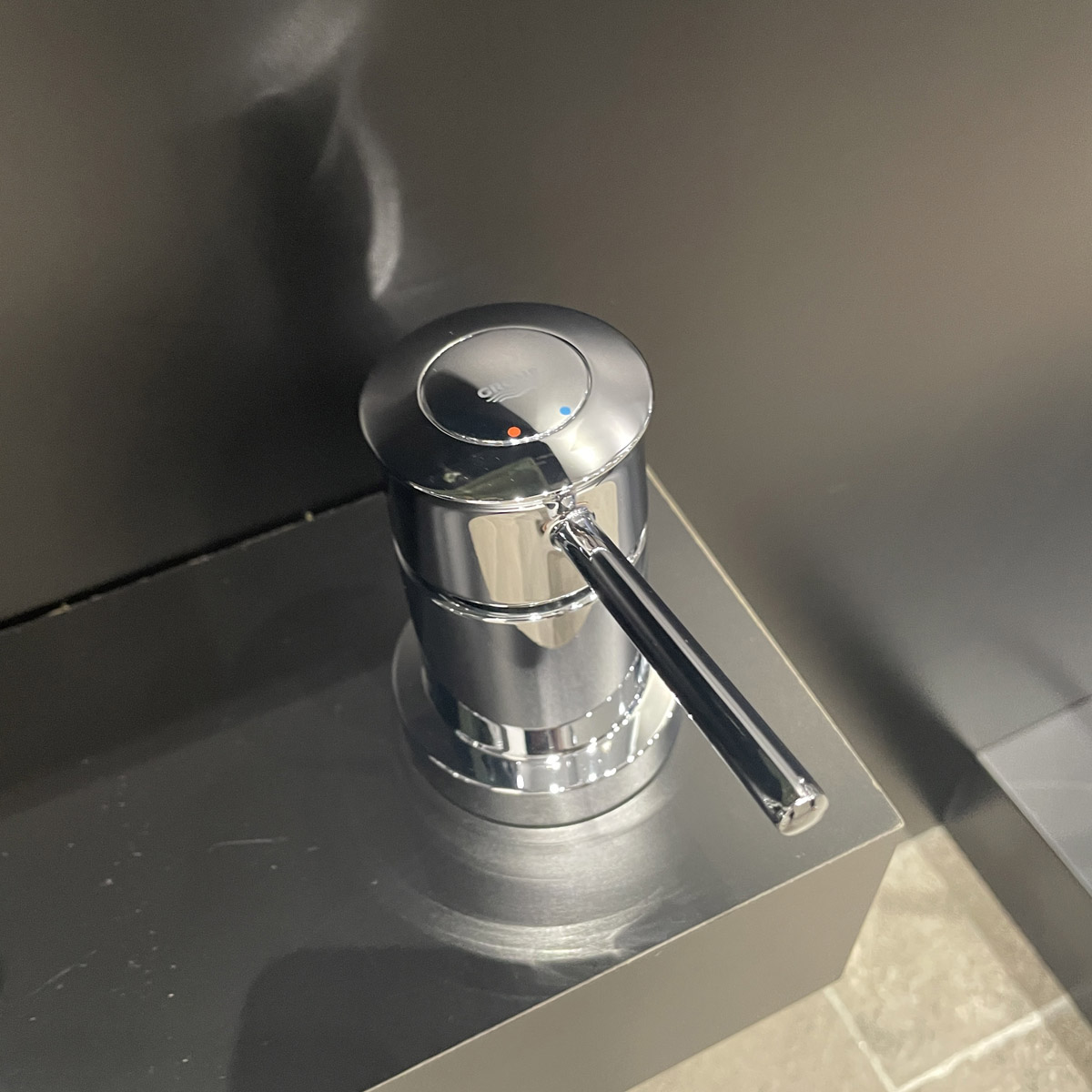 Vòi bồn tắm 3 lỗ nóng lạnh kèm tay sen BauClassic GROHE 2511800A