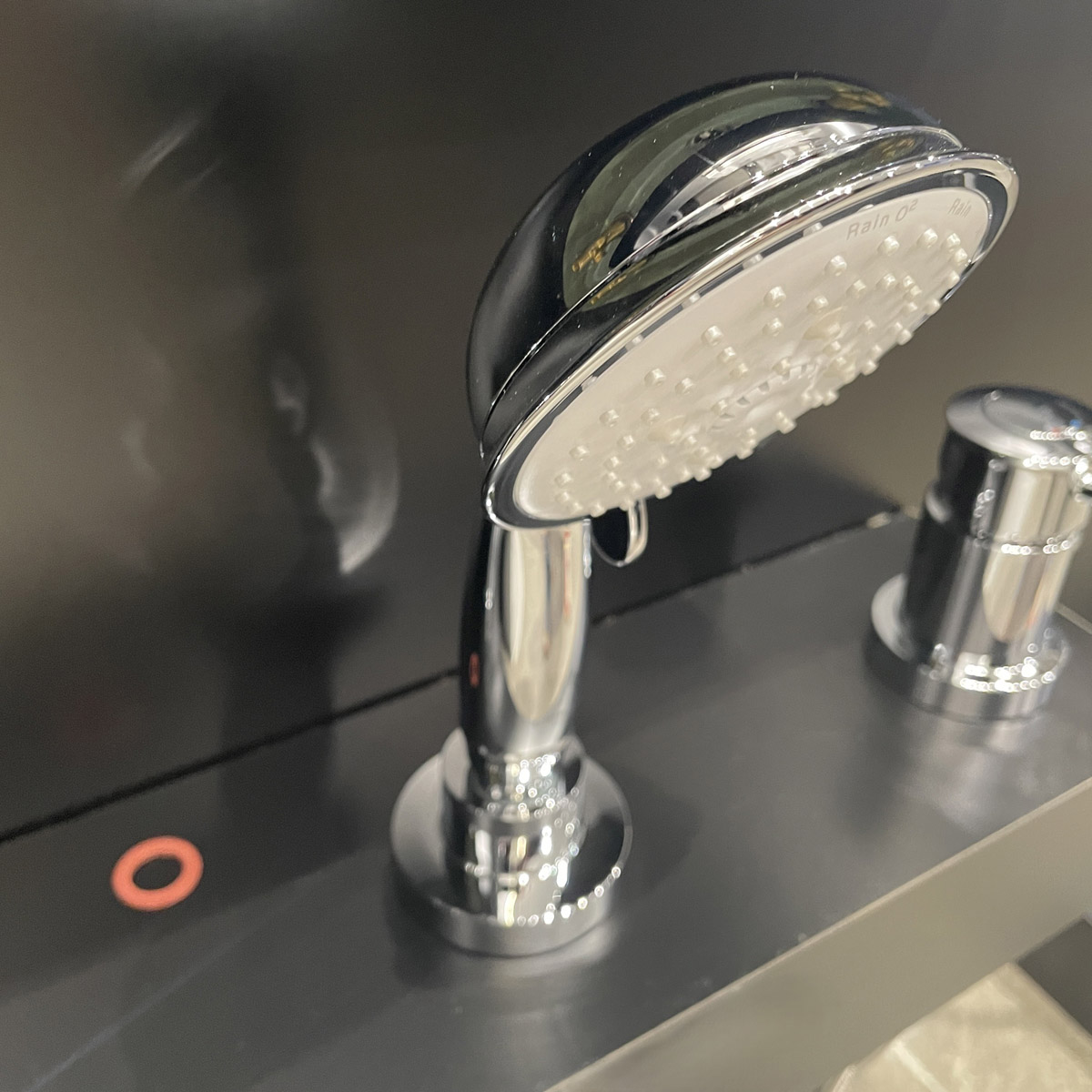 Vòi bồn tắm 3 lỗ nóng lạnh kèm tay sen BauClassic GROHE 2511800A