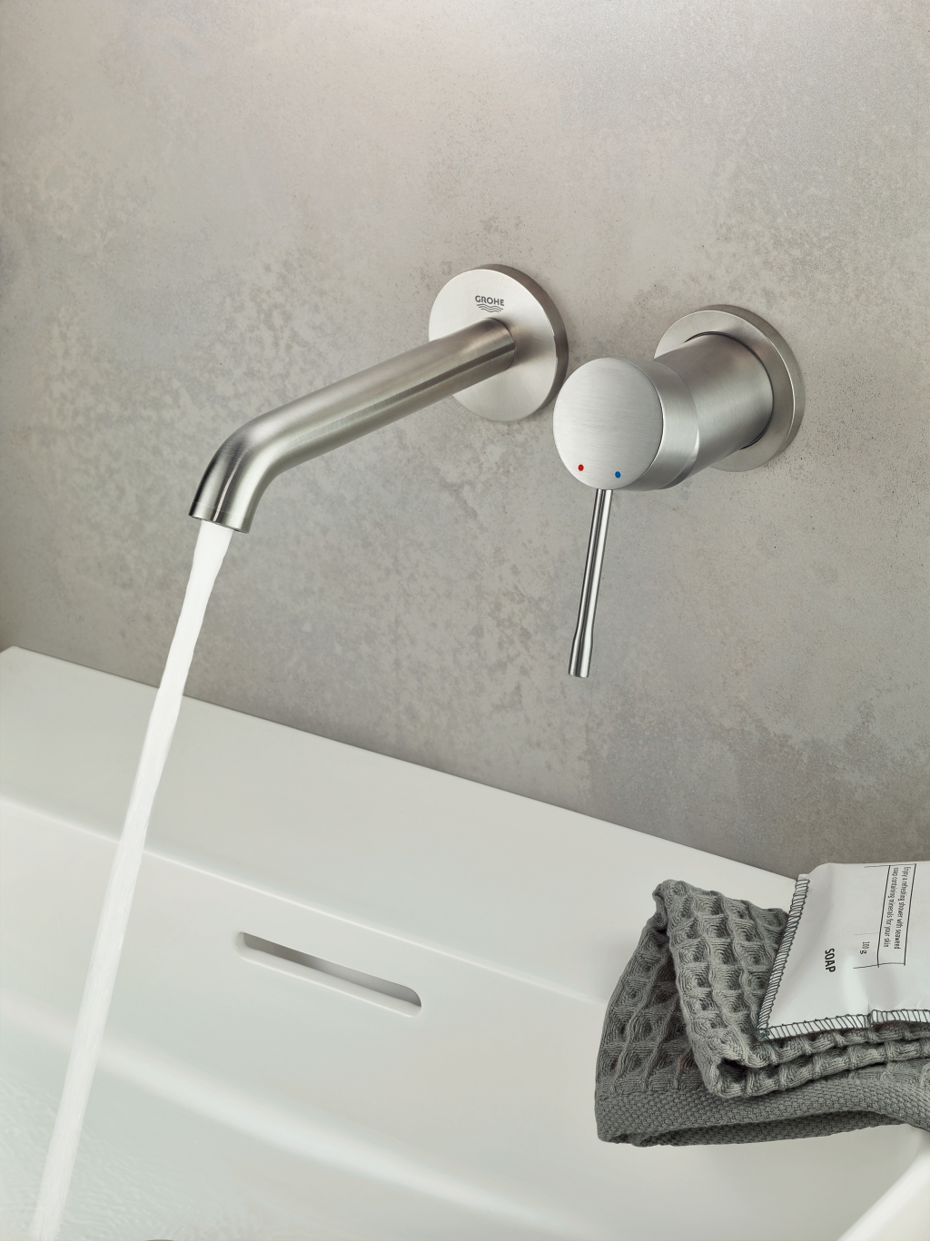 Vòi lavabo gắn tường nóng lạnh 2 lỗ Essence New Grohe 19408001