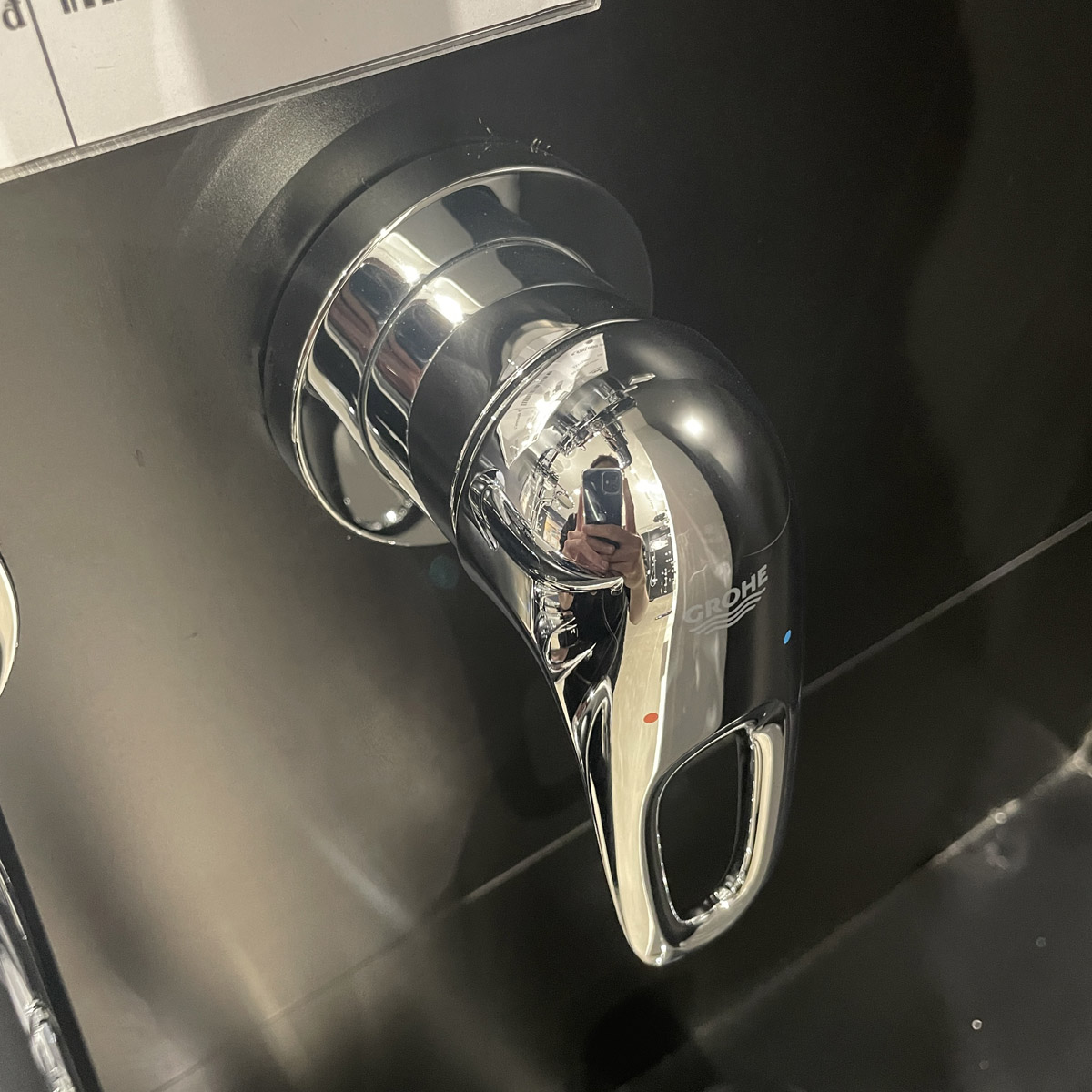 Vòi chậu gắn tường nóng lạnh 2 lỗ Eurostyle GROHE 19571003