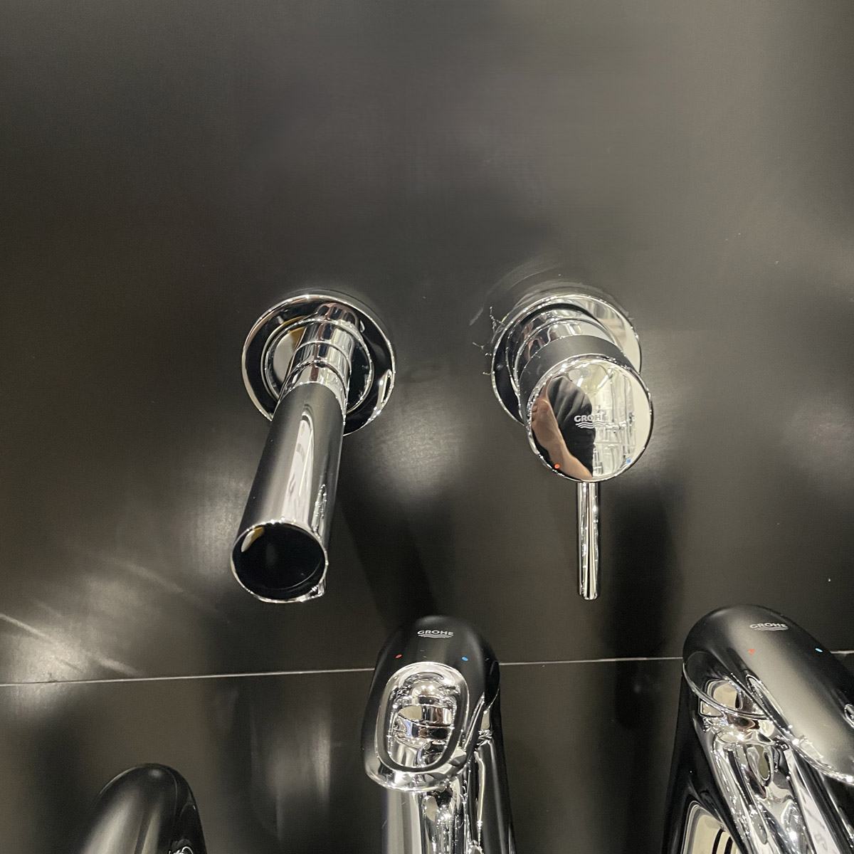 Vòi chậu gắn tường nóng lạnh 2 lỗ Concetto GROHE 19575001