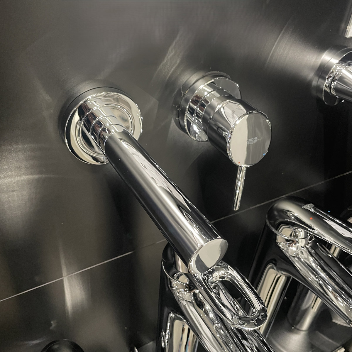 Vòi chậu gắn tường nóng lạnh 2 lỗ Concetto GROHE 19575001