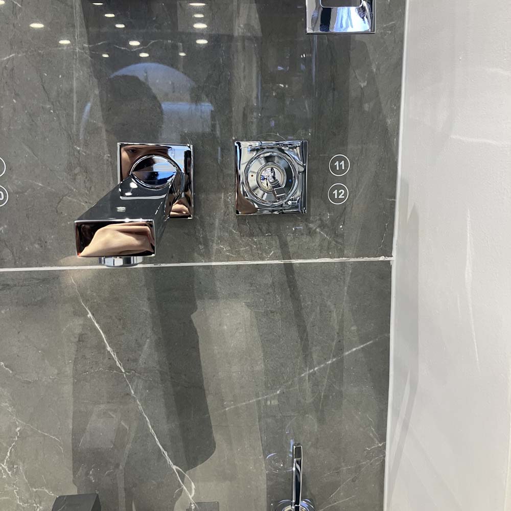 Vòi chậu gắn tường nóng lạnh 2 lỗ Eurocube Joy GROHE 19998000