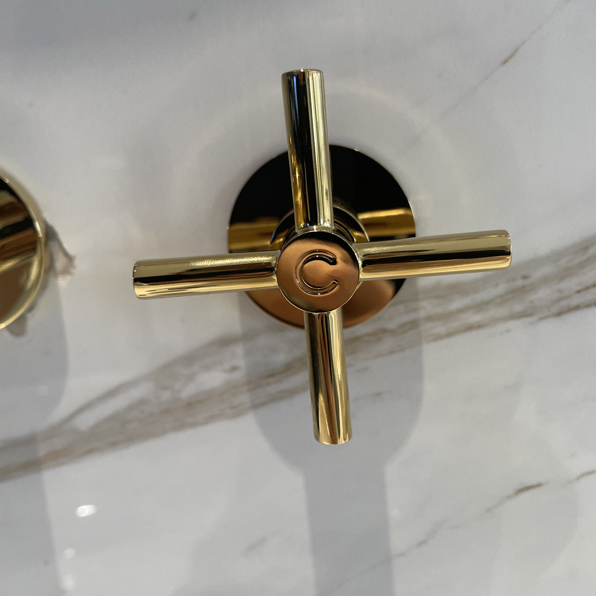 Vòi gắn tường 3 lỗ nóng lạnh Atrio GROHE 20164003