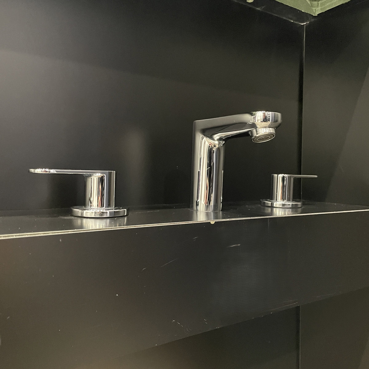 Vòi chậu nóng lạnh 3 lỗ Eurosmart Cosmopolitan GROHE 20187000