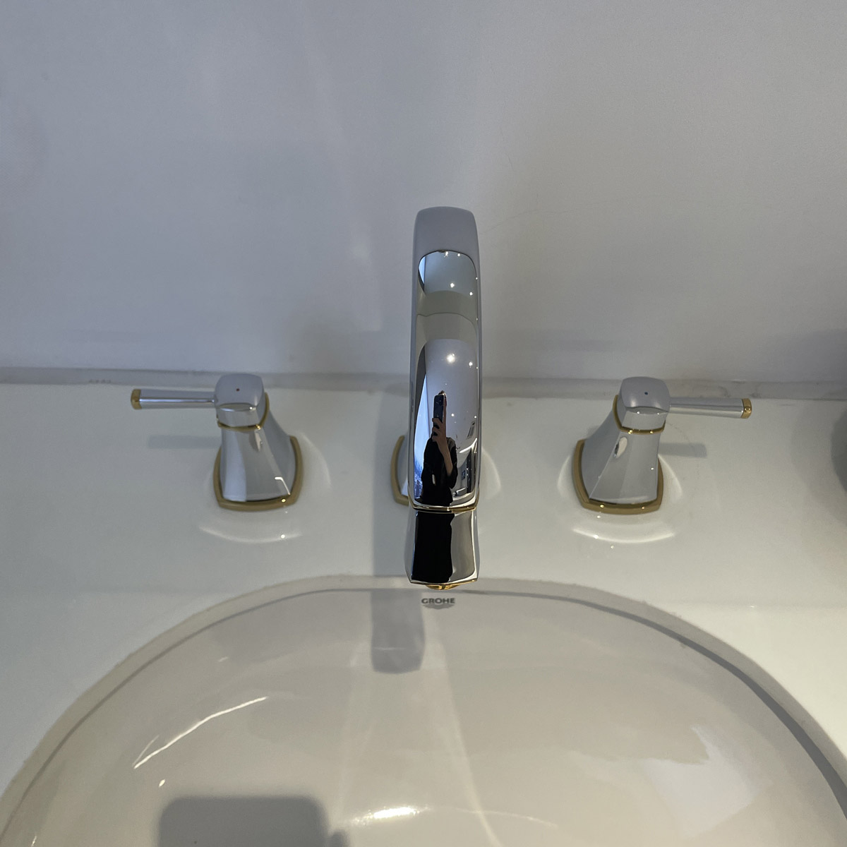 Vòi chậu nóng lạnh Grandera 3 lỗ Grohe 20389IG0