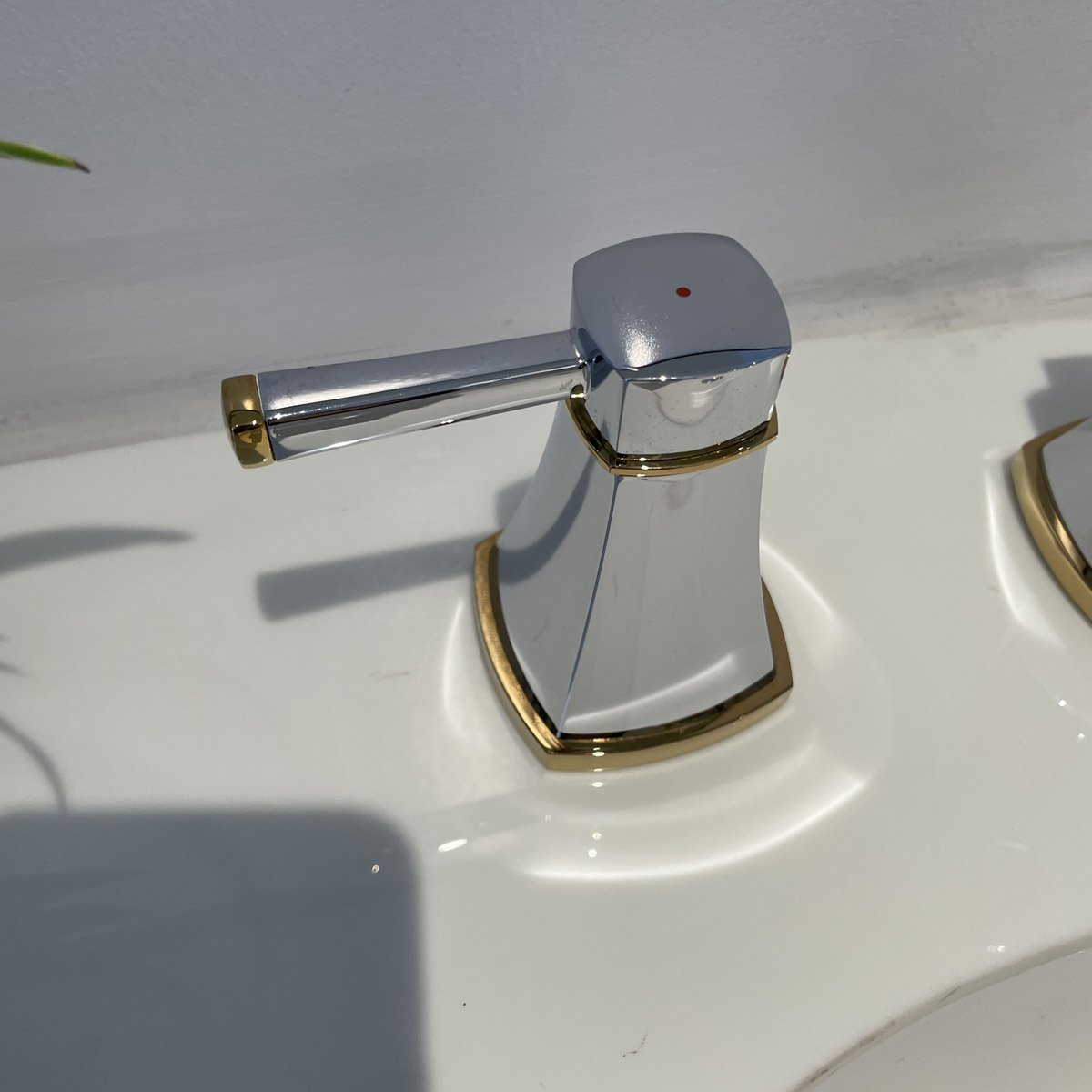 Vòi chậu nóng lạnh 3 lỗ thấp Grandera S-size GROHE 20417IG0