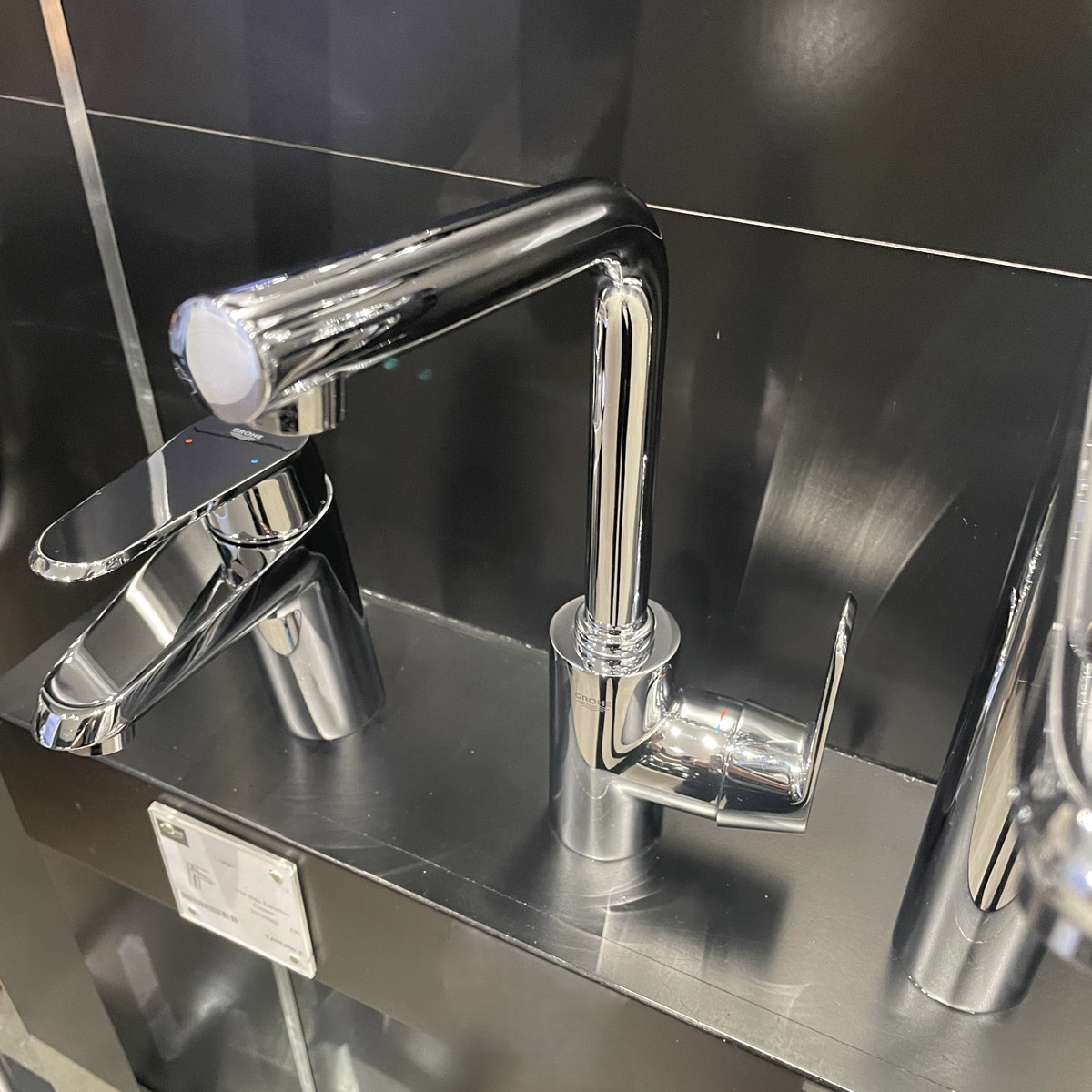 Vòi chậu nóng lạnh Eurodisc Cosmopolitan GROHE 23054002