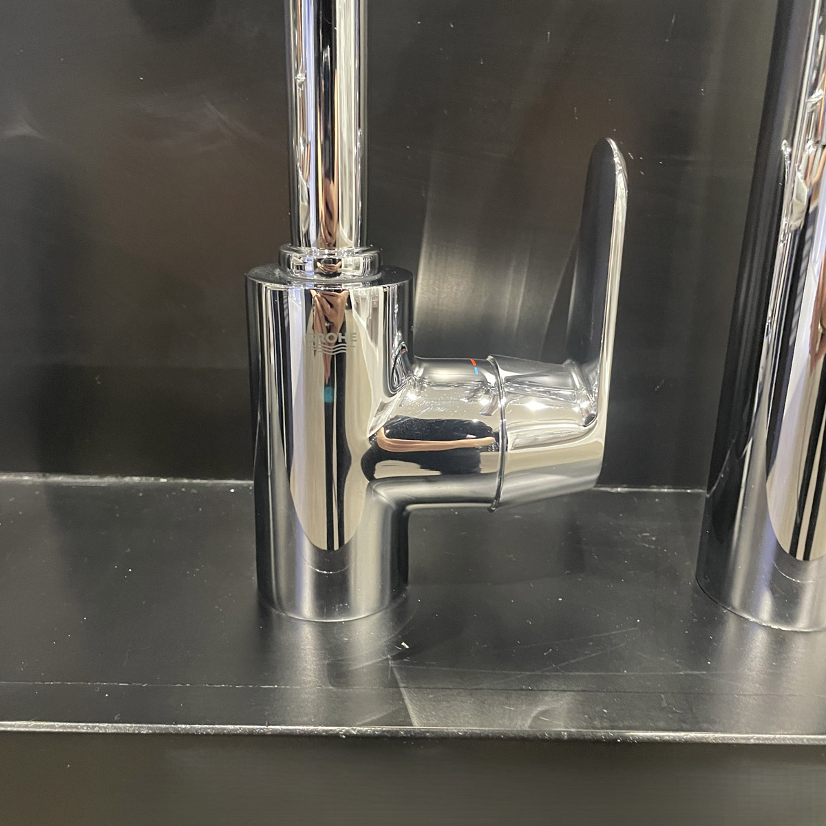 Vòi chậu nóng lạnh Eurodisc Cosmopolitan GROHE 23054002